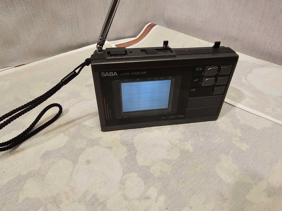 Vintage Saba TV-Journey LCD Color mini televizor