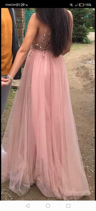 Бална рокля пепел от рози