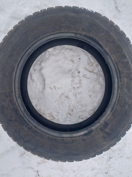 4 шины липучки. 235 60 R17