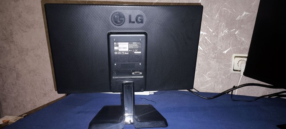Монитор lg 19 диагональ