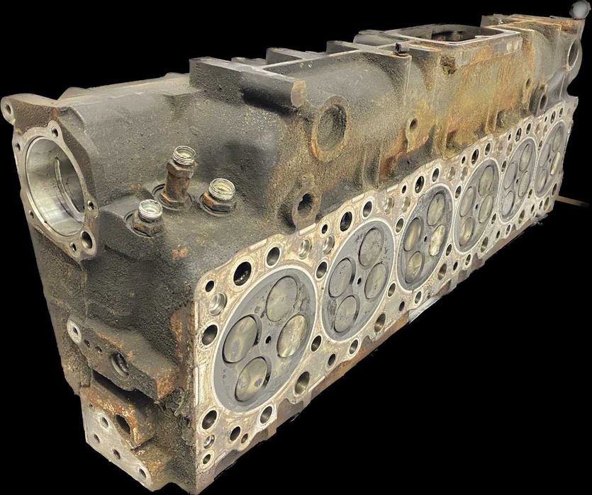 Chiulasa IVECO STRALIS irisbus. -Piese de schimb IVECO