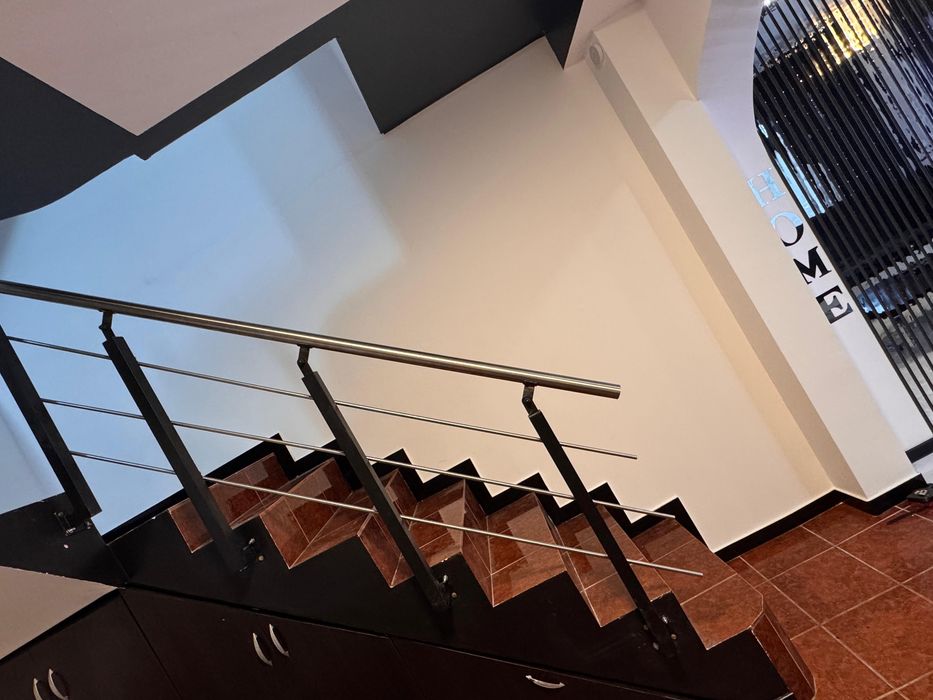 Inchiriez casa in copou