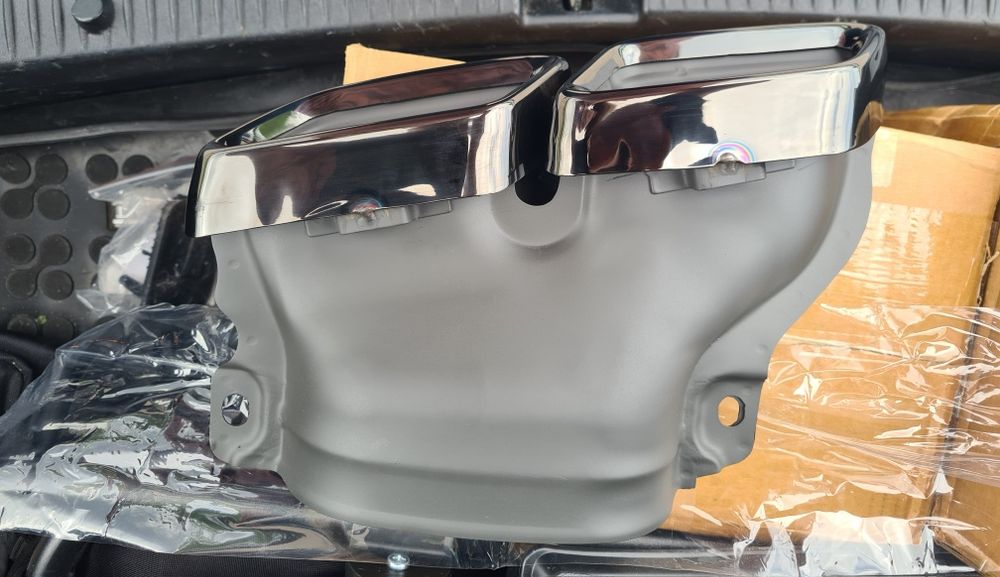 Накрайник за ауспух за Мерцедес W205 AMG