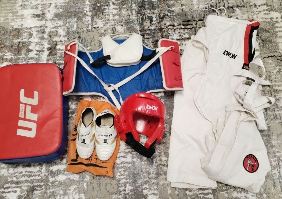 Продается Форма для таэквандо,Sotiladi