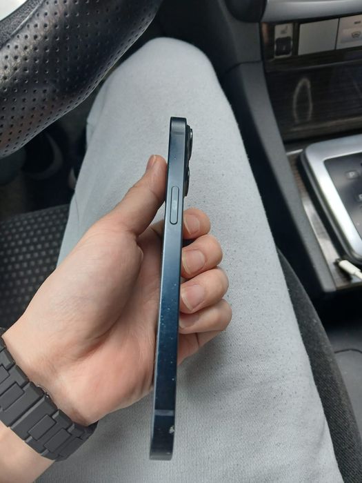 Срочно продам Iphone 14