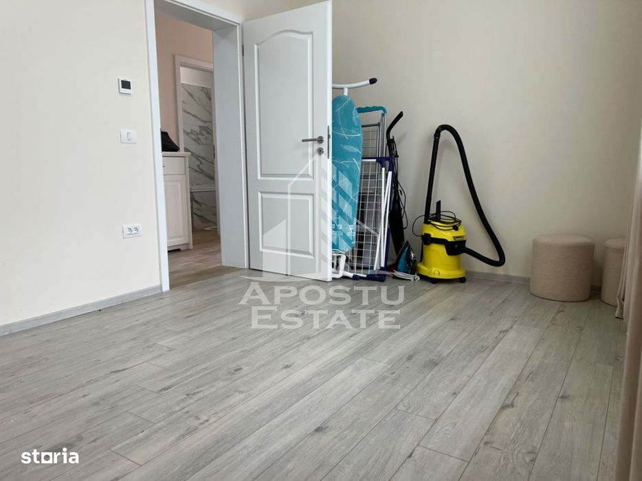 Duplex pe parter, cu 3 camere, de vanzare, In Ghiroda
