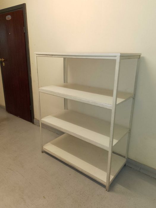 Масивен стелаж с 4 рафта, д/ш/в - 101х49х130 см