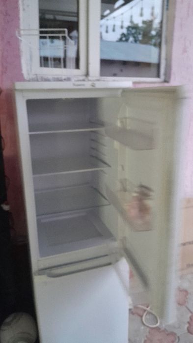 Холодильник бирюса