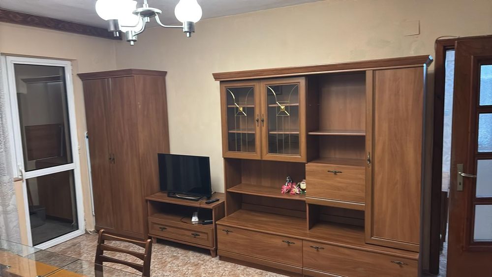 Дава се под наем Двустаен апартамент в Пловдив, Тракия - 64 кв.м за 331.5 € - Снимка #2