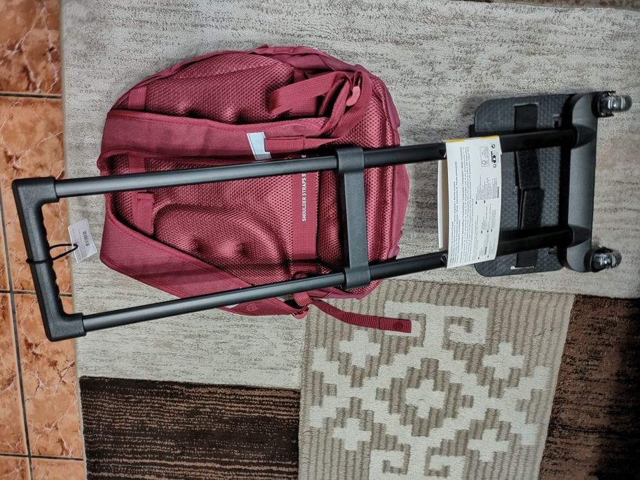 Rucsac cu sistem de troler