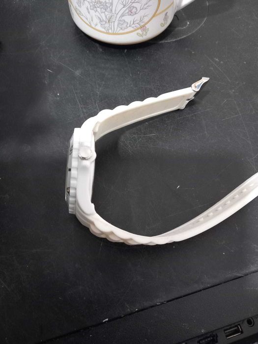 Ceas de mana electronic