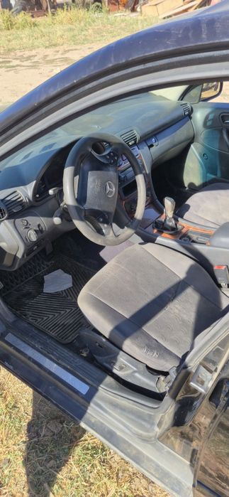 Мерцедес C220cdi на части