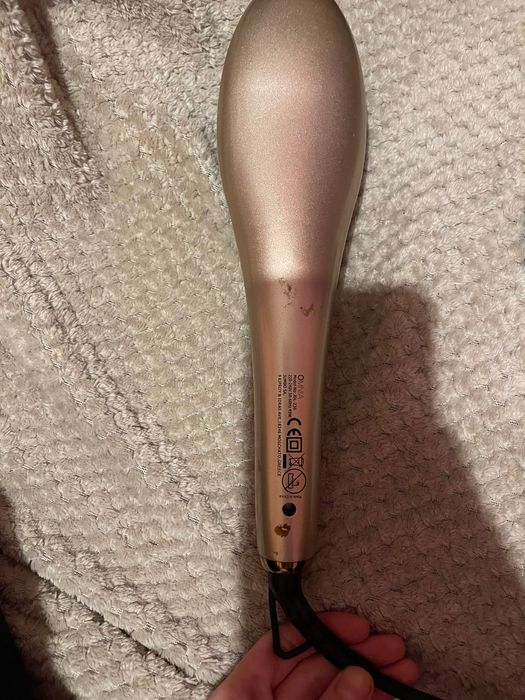 Четка за изправяне на коса