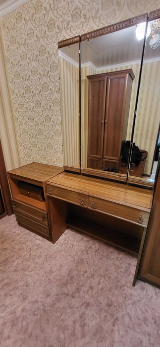 Спальный гарнитур