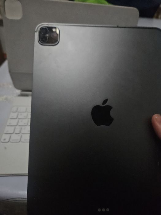 Ipad pro 11 linch+keyboard