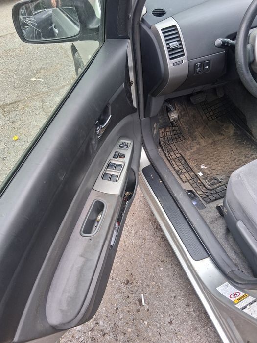 На части toyota prius 1,8 hibrid
