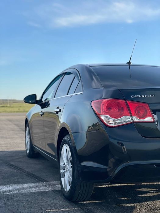 Продам Chevrolet Cruze