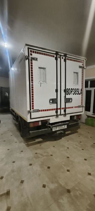 Isuzu sotiladi 2.5tonalik