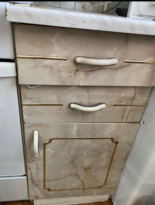 Продам кухонную мебель