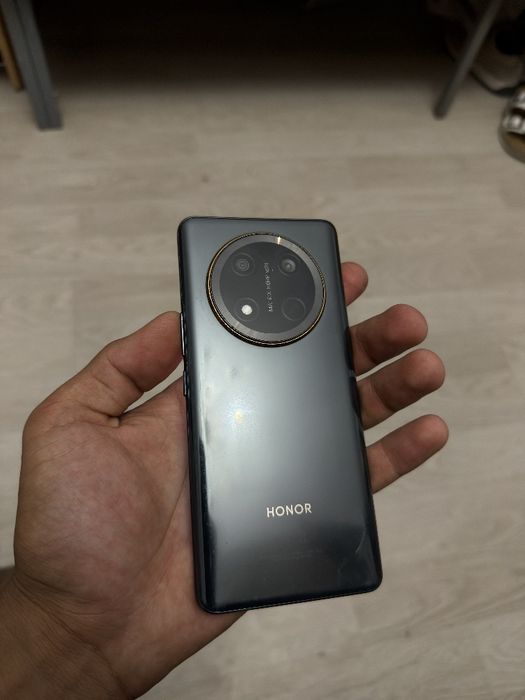 Honor      X 9 c