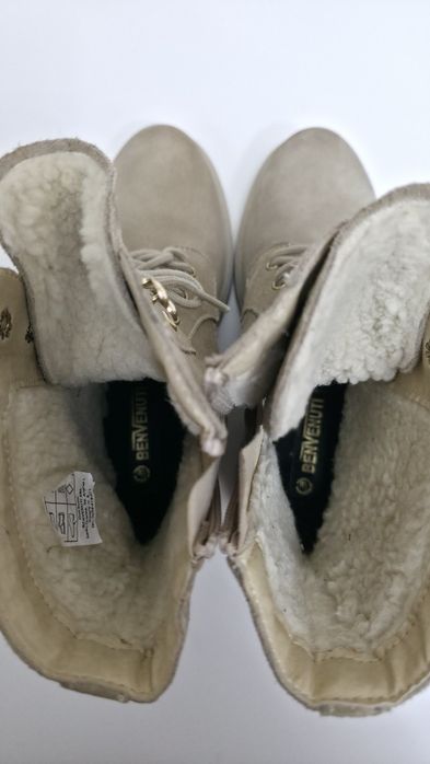 Ghete Benvenuti bej din piele intoarsa, pentru femei, marimea 38