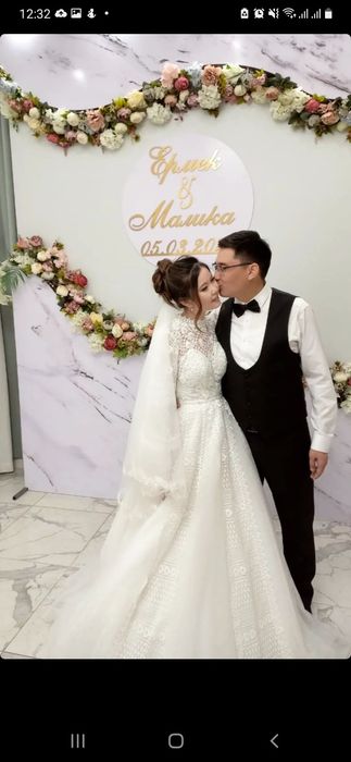 Красивое свадебное платье!