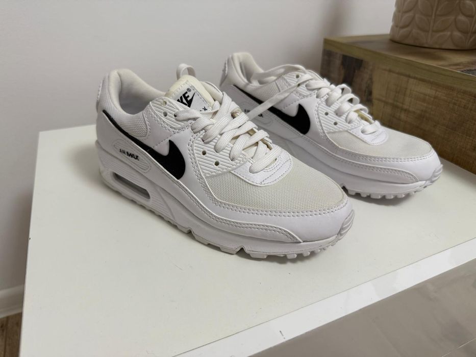 Adidași Nike Air Max 90 (37,5 38,5 noi, originali)