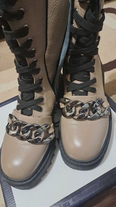 Ghete Benvenuti  noi mărime 36. 200 negiciabil .