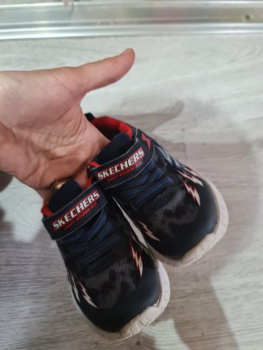 Adidas skechers marimea 23