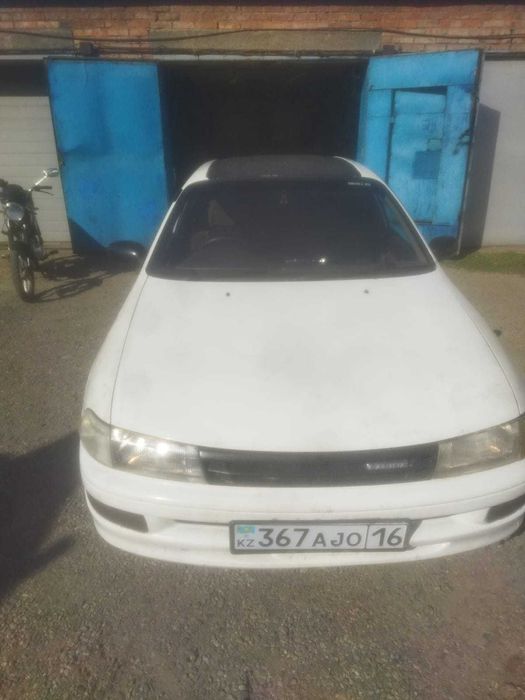 Продам автомобиль тоета Корона.