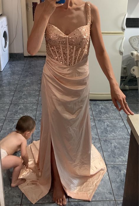 Rochie lunga evenimente