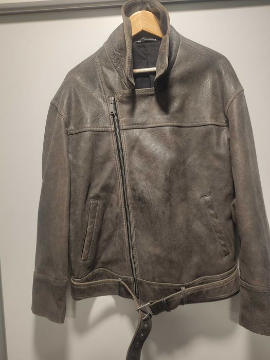 Ново мъжко кожено яке.