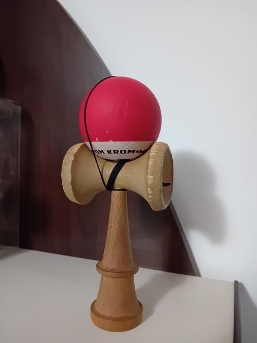 Kendama krom pop rubber
