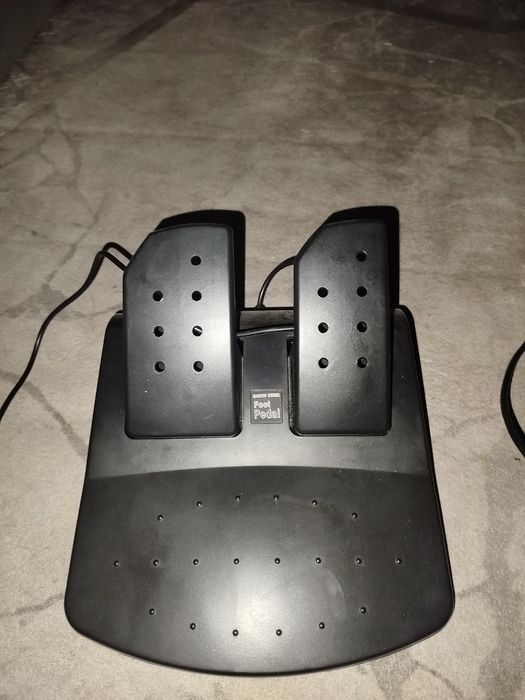 Игровой руль хороший