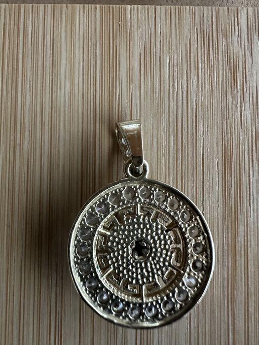 Златна Висулка “Versace”