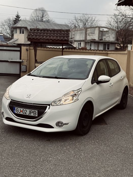 Peugeot 208 2014 unic proprietar