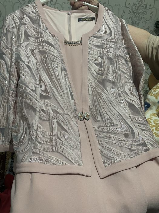 Турецки жаңа көйлек сатылады