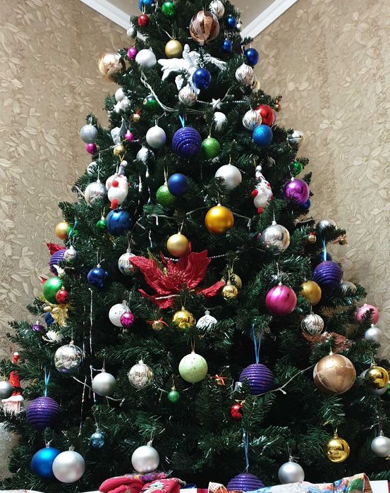 Продается пушистая новогодняя елка / Sotuvda archa