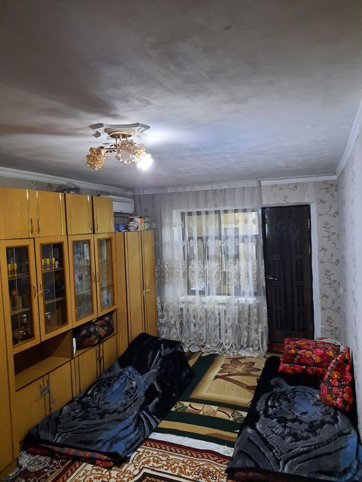 Чиланзар 20 А квартал 2 комнатная продаётся