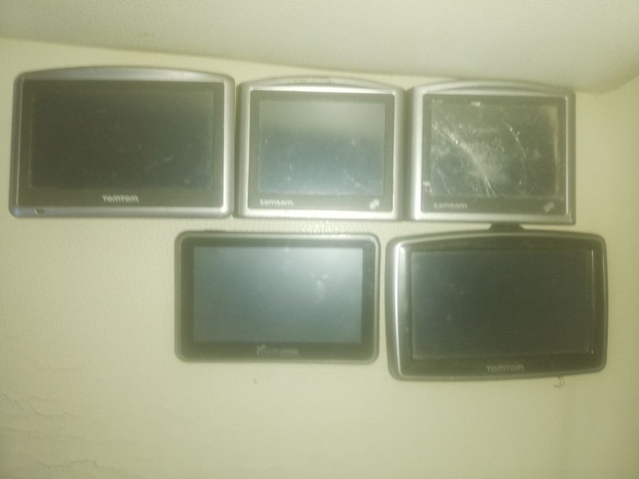 Gps uri 5 bucăți 50lei toate