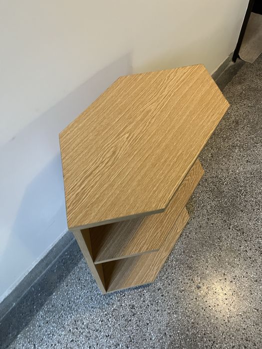 Телевизионен шкаф. ТВ шкаф