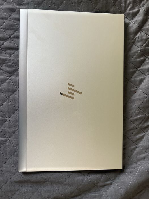 Лаптоп hp със всичко