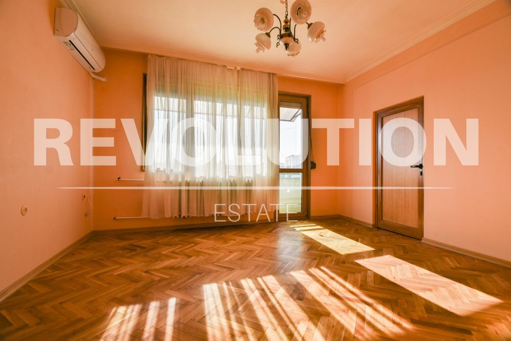 Дава се под наем Тристаен апартамент в София, Сухата река - 75 кв.м за 600 € - Снимка #1