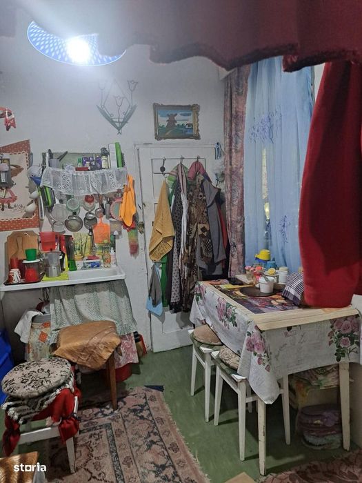 URGENT ! Casa 2 camere pe un nivel , Str. Basarabia , 78.800 euro neg.