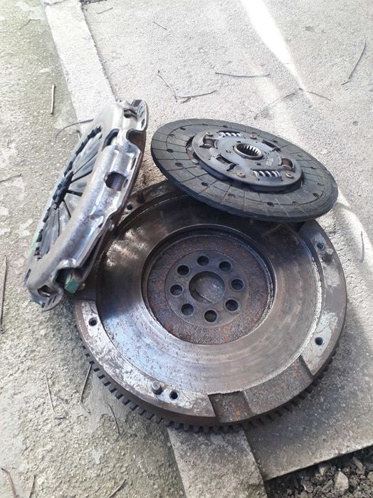 Комплект съединител