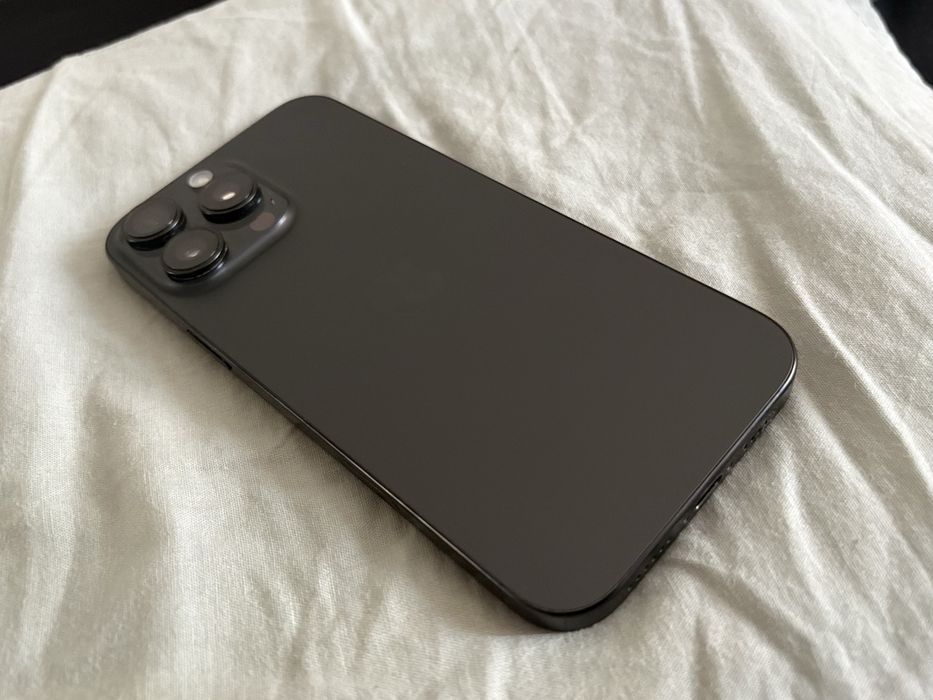 Продам iPhone 16 pro max 256gb