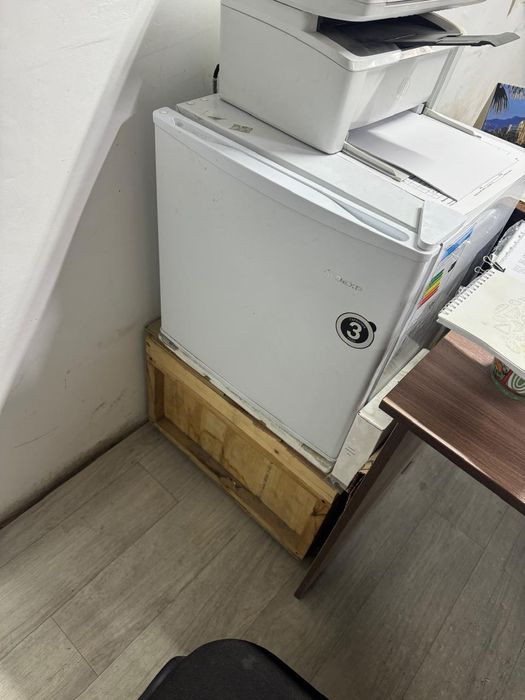 продам холодильники