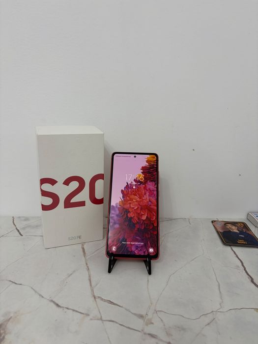 Samsung S20 Fe 128 gb.  Ram6+6