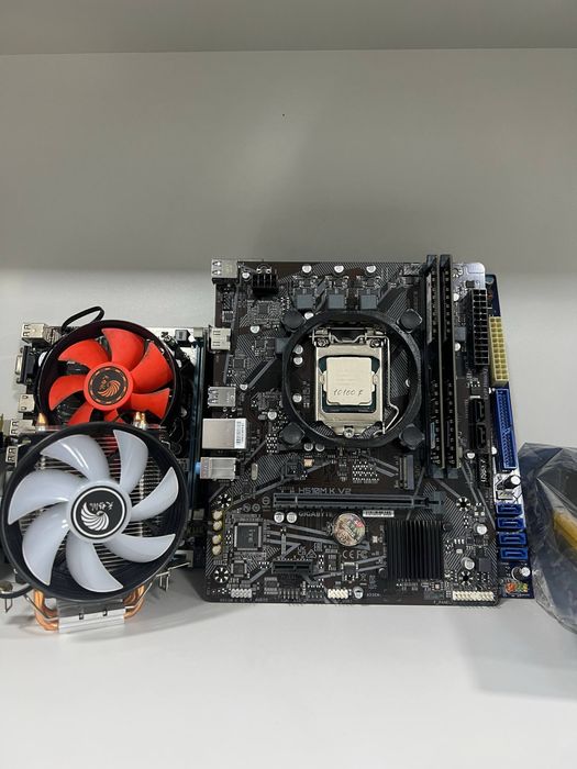I3 10100F // GIGABYTE H510 // 2x8Gb 16Gb 3200mhz