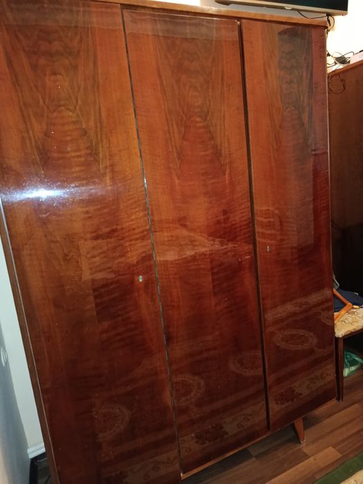 Продается шифоньер